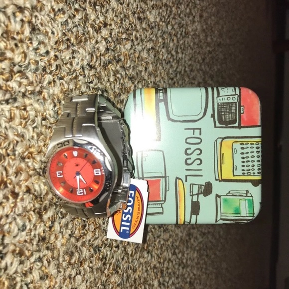 Fossil Watch - Picture 2 of 3